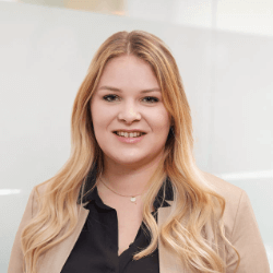 Swenja Clausen, Account Managerin